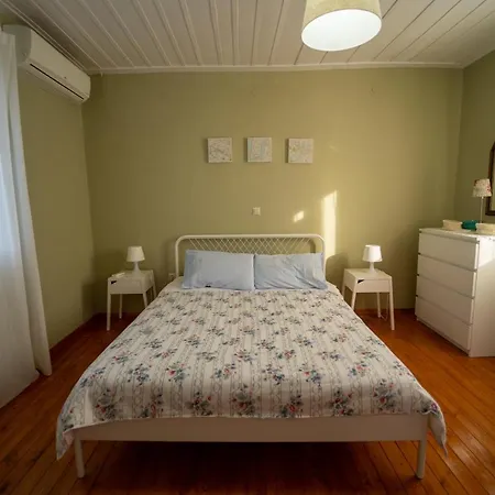 Lazarus Private House Holiday home *