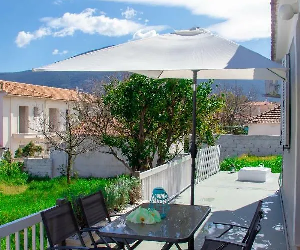 Lazarus Private House